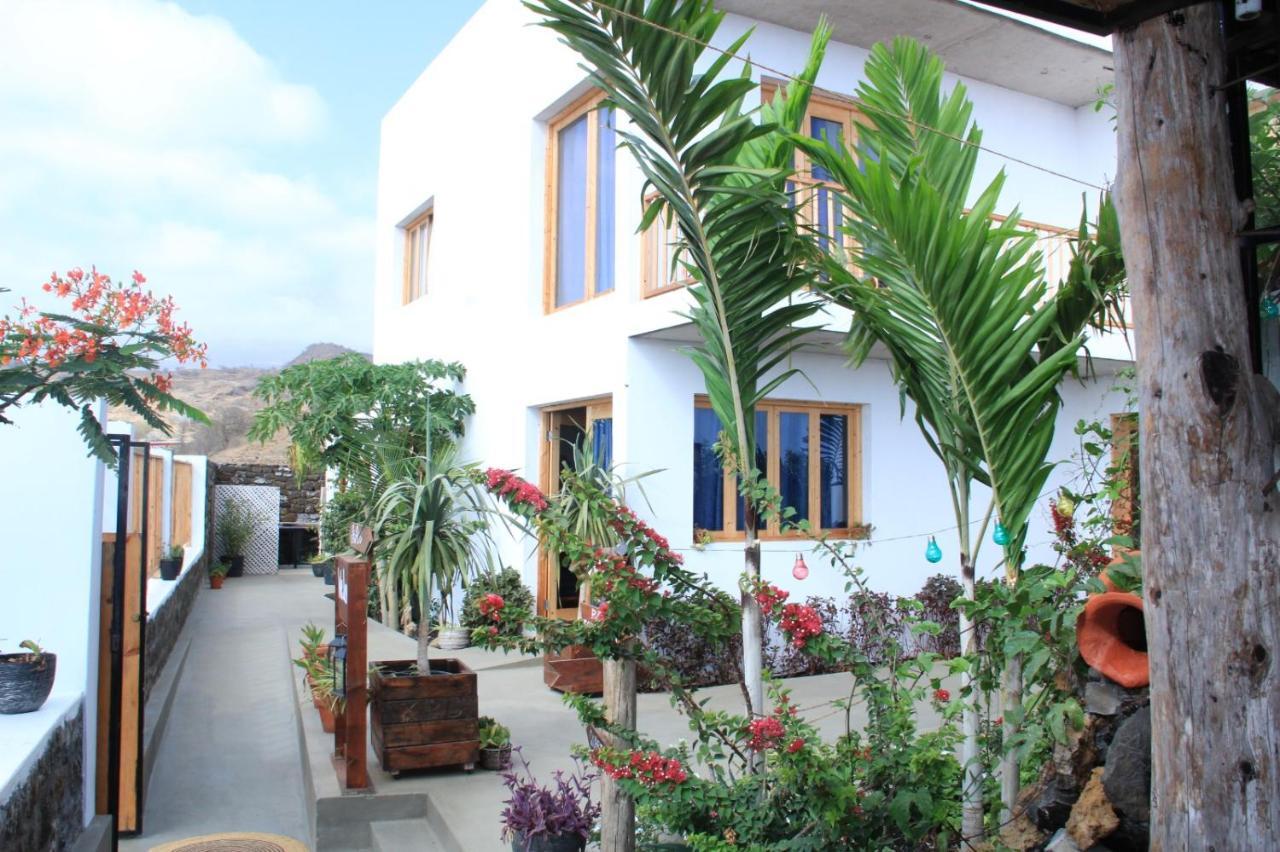 Pipi'S Guest House São Filipe Esterno foto